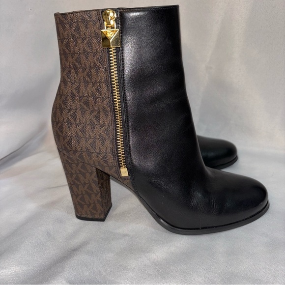 MICHAEL MICHAEL KORS Hazel Signature Boot Size 7 - Picture 1 of 9